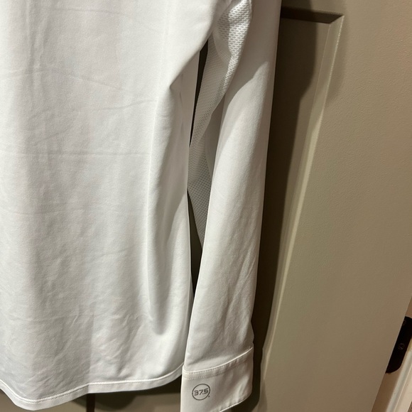 R.J Carly 37.5 Classic White Shirt with Blue Accents show shirt 1/4 zip Collared - Picture 5 of 5